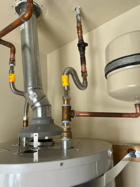 Water heater installation and plumbing repair in Cottage Park